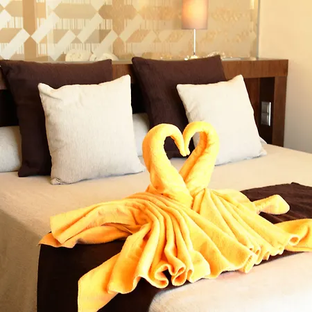 Don Paco Hotell 3*